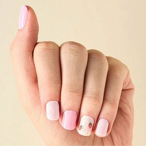 Kleo Kolor LED Gel Nails- Strawberry Shortcake